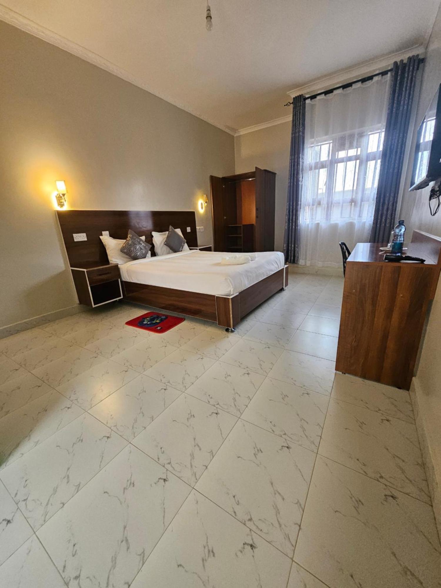 Grand Amoena Guest House Naivasha Buitenkant foto